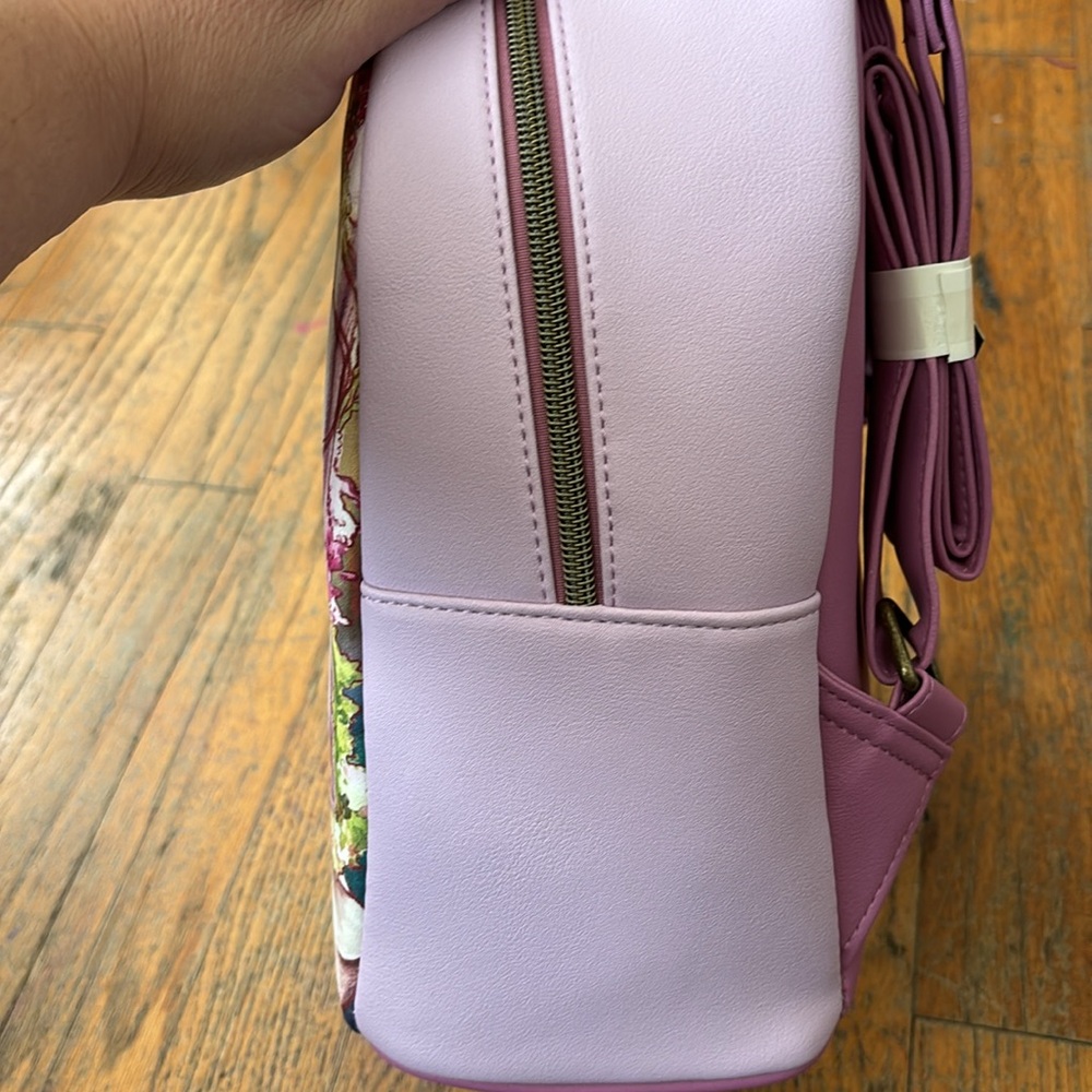 Disney loungefly Snow White wishing well mini backpack - Picture 3 of 5